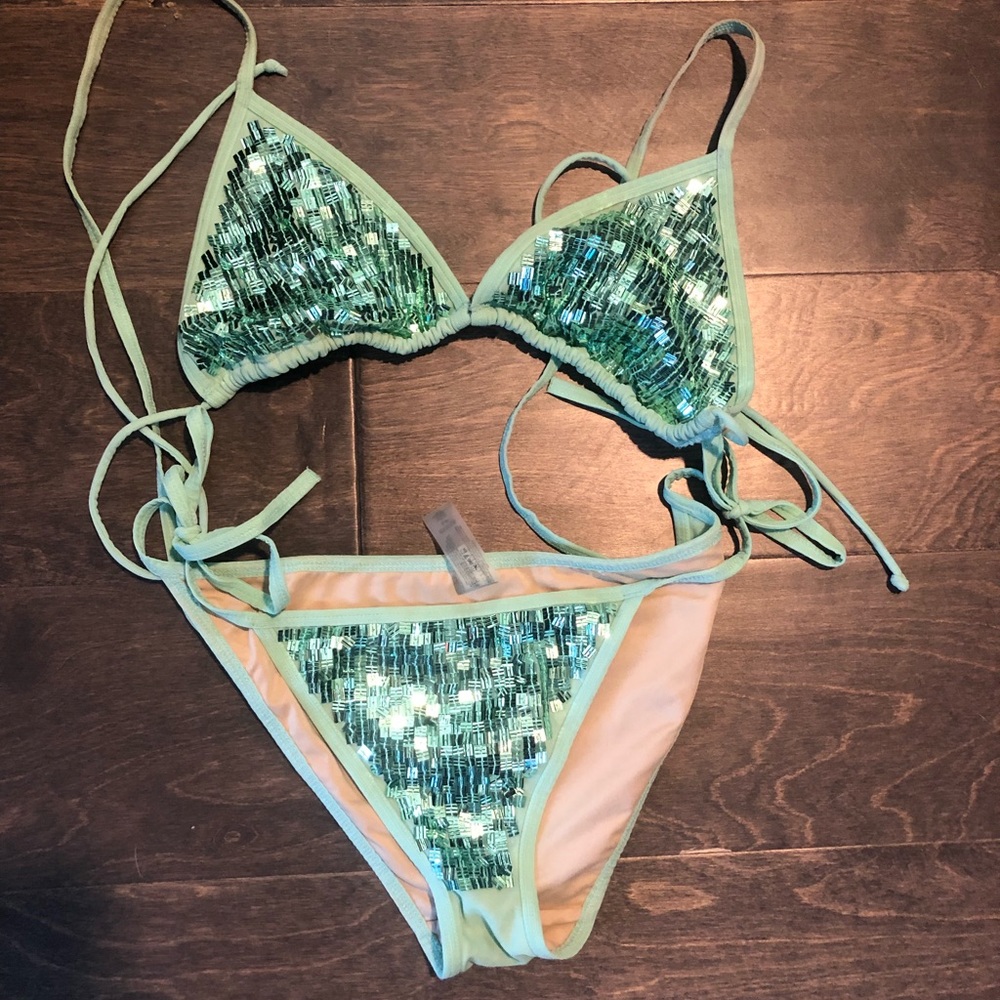 Victoria Secret small bottom large top bikini set